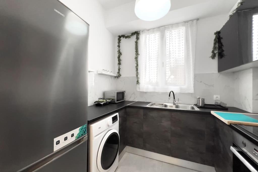 Spacious Penthouse Near Downtown Atenas Exterior foto